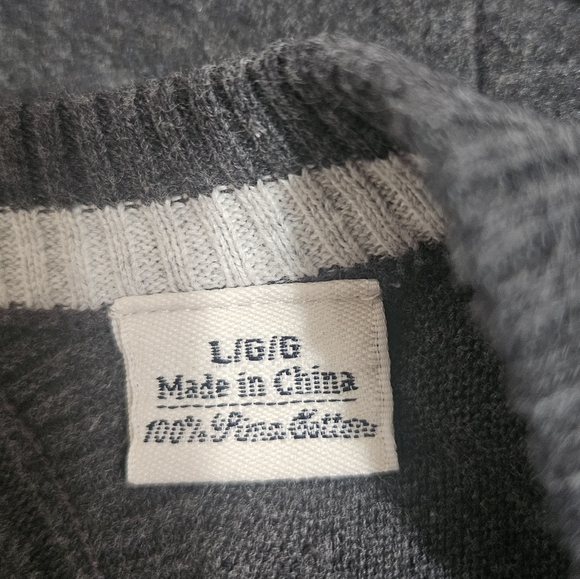 Penguin by Munsing Wear Mens grey V-Neck Sweater size large. - Picture 10 of 10